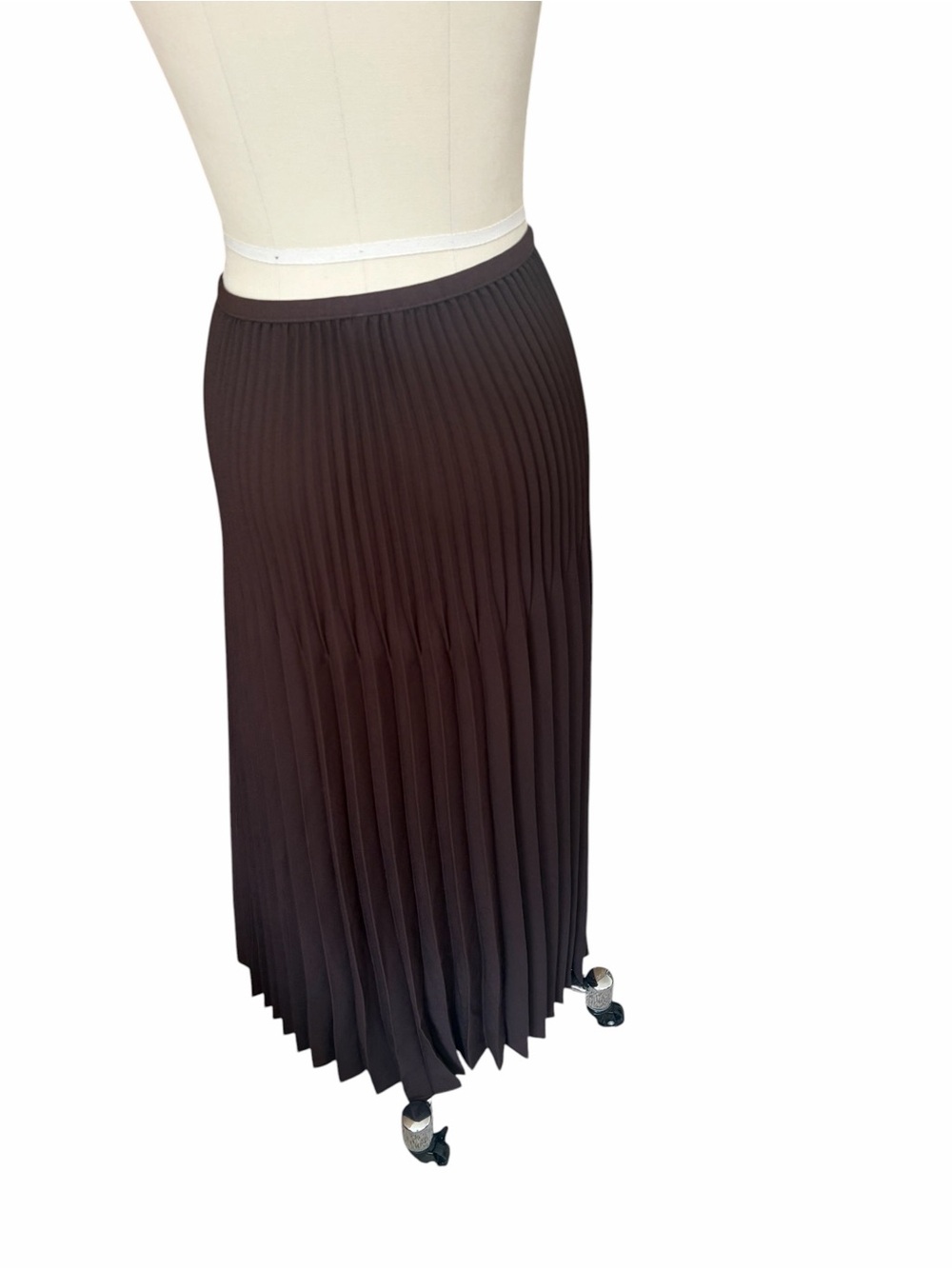Quince Brown Pleated Midi Skirt - Picture 3 of 8